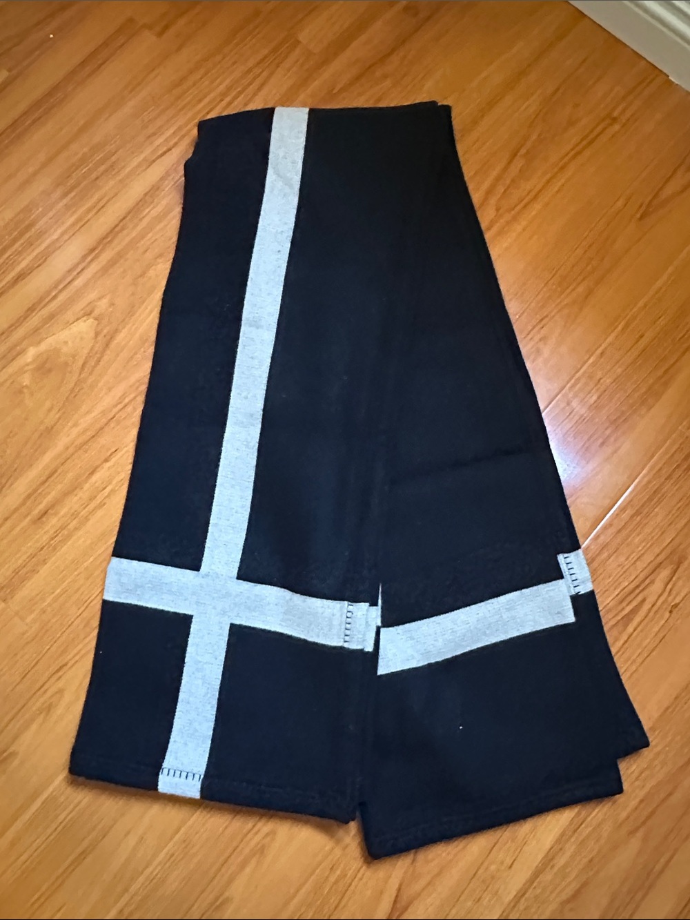 Williams Sonoma Black Throw with Light Gray Cross Stripes
